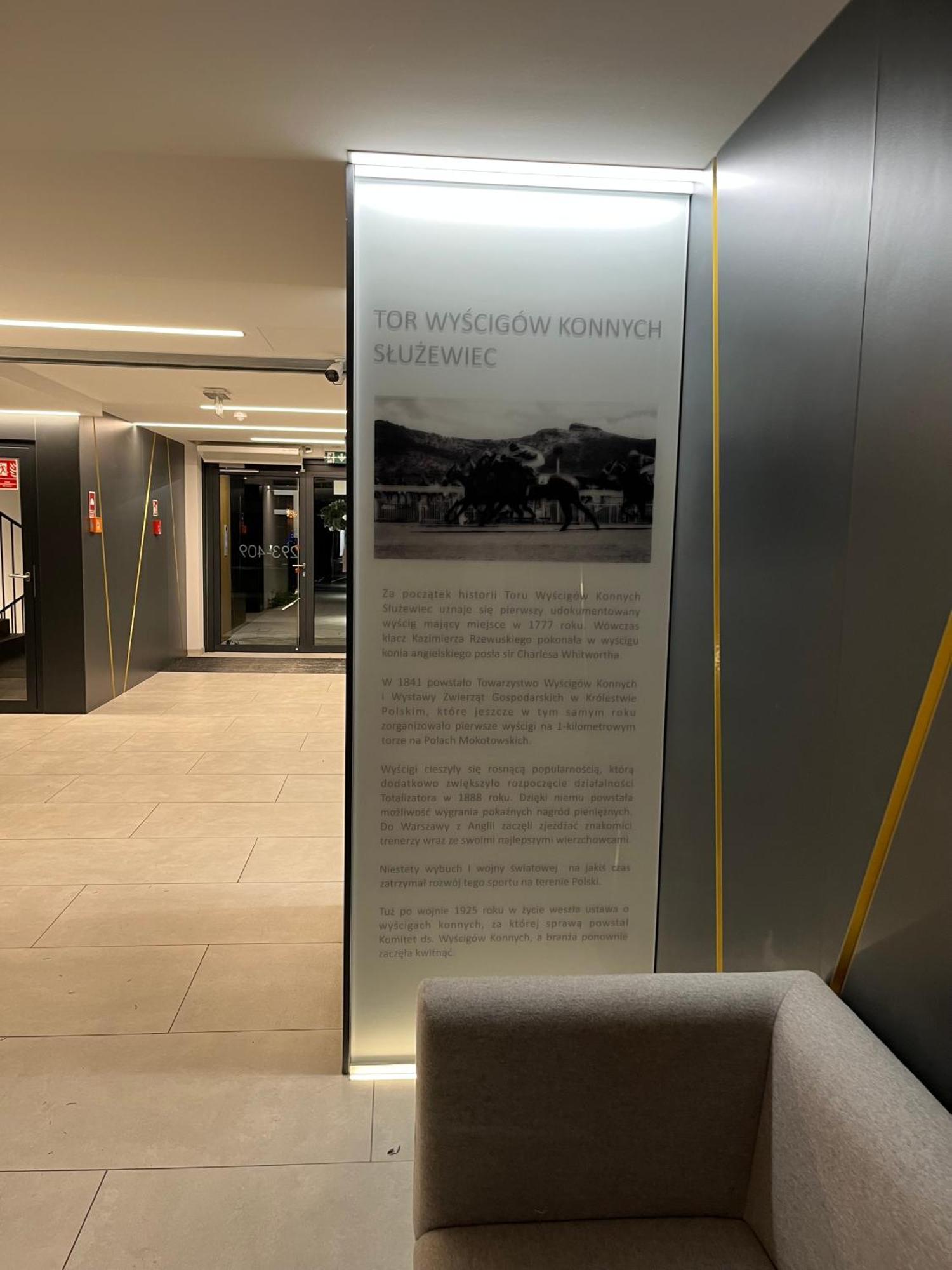 Warsaw Airport Wyscigi - City And Green View Apartment With Underground Garage Zewnętrze zdjęcie