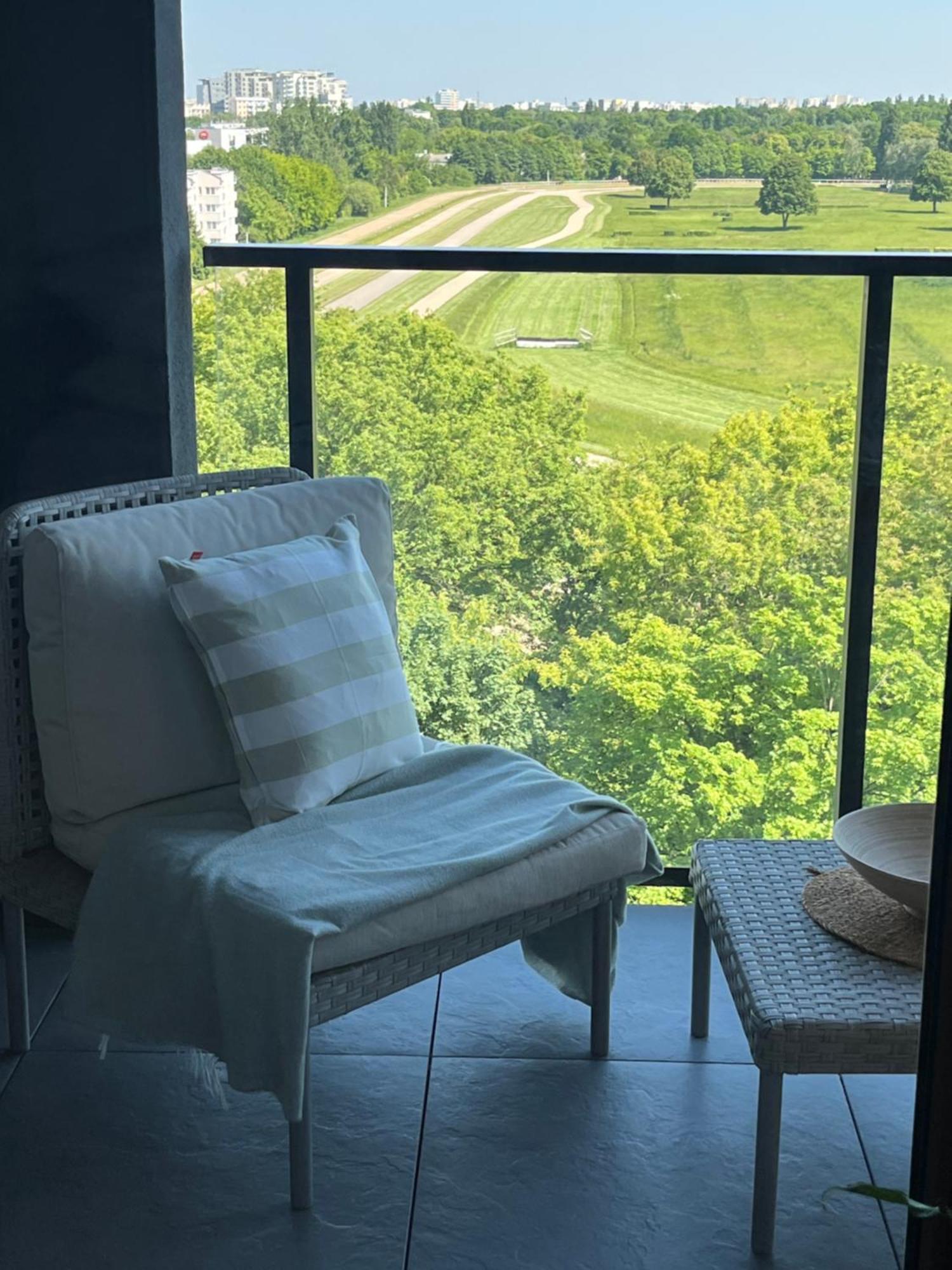Warsaw Airport Wyscigi - City And Green View Apartment With Underground Garage Zewnętrze zdjęcie